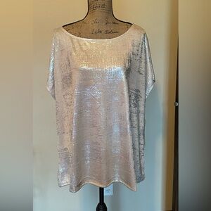 LAST ONE! Gorgeous plus blouse-New without tag!